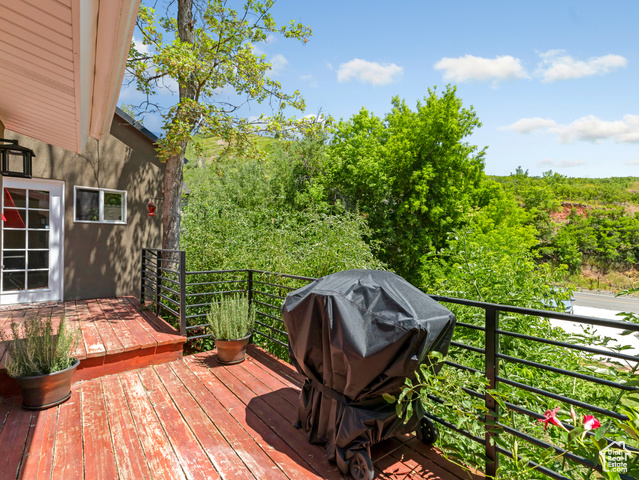 Photo 6 for MLS #2092722 at 1155 N Pinecrest Canyon Rd