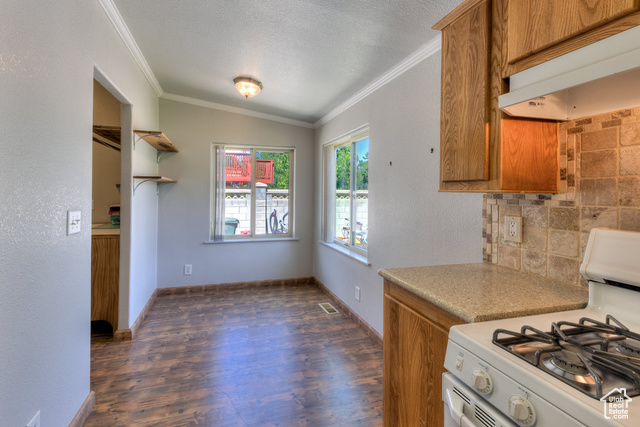 Photo 14 for MLS #2092760 at 466 W Wingate Ave