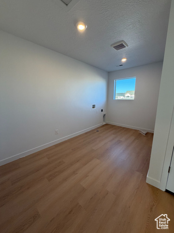 Photo 12 for MLS #2092774 at 2959 N Kingbird Dr #613