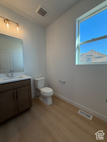 Photo 4 for MLS #2092774 at 2959 N Kingbird Dr #613