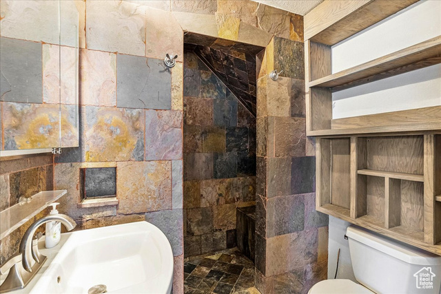 Photo 37 for MLS #2092792 at 300 Moulton Ln