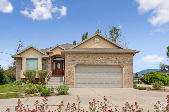 2828 W GENTILE ST, Layton UT 84041
