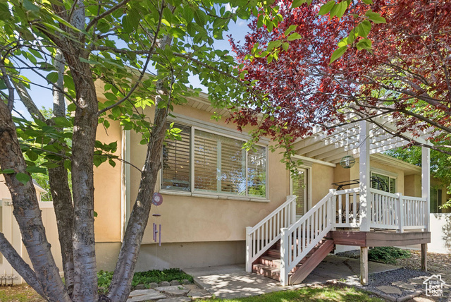 Photo 4 for MLS #2092803 at 1369 E Farm Hill Dr