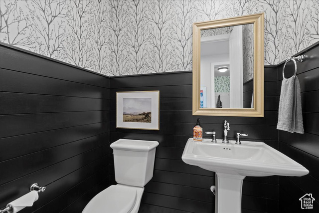 Photo 8 for MLS #2092809 at 6221 W Applecross Cir