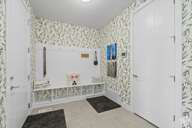 Photo 7 for MLS #2092809 at 6221 W Applecross Cir