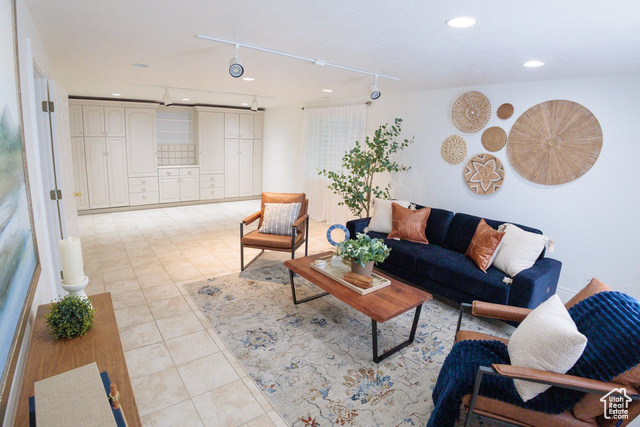 Photo 25 for MLS #2092810 at 318 E Ridge Dr
