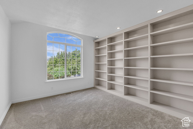 Photo 19 for MLS #2092810 at 318 E Ridge Dr
