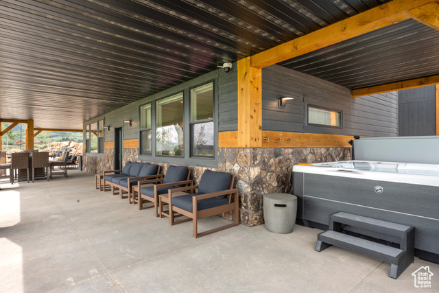 300 Madison Cir