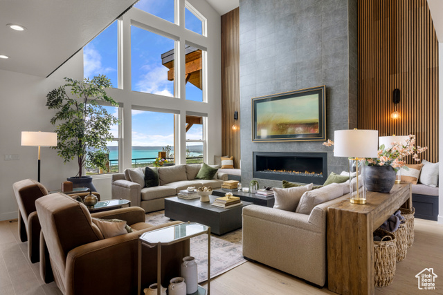 300 Madison Cir
