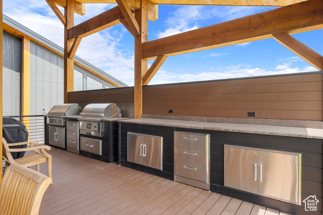 300 Madison Cir