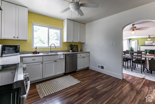 Photo 11 for MLS #2092848 at 3071 Quincy Ave
