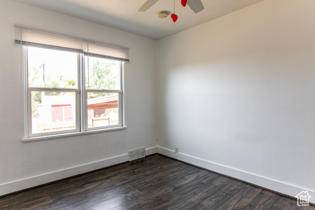 Photo 12 for MLS #2092848 at 3071 Quincy Ave