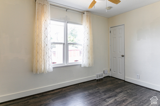 Photo 13 for MLS #2092848 at 3071 Quincy Ave