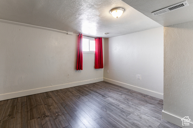 Photo 19 for MLS #2092848 at 3071 Quincy Ave