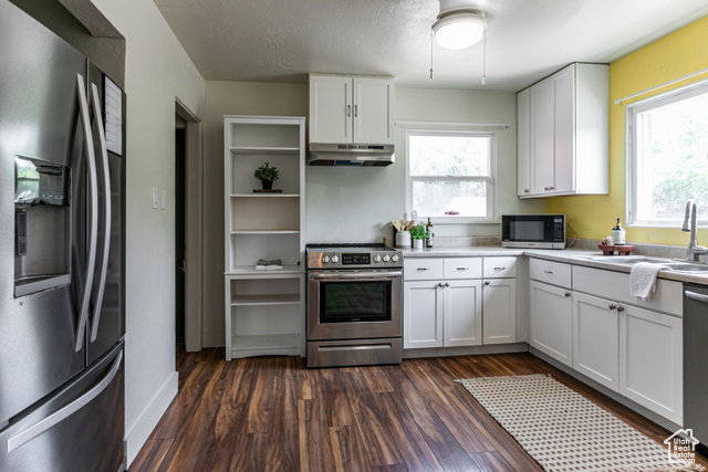 Photo 10 for MLS #2092848 at 3071 Quincy Ave