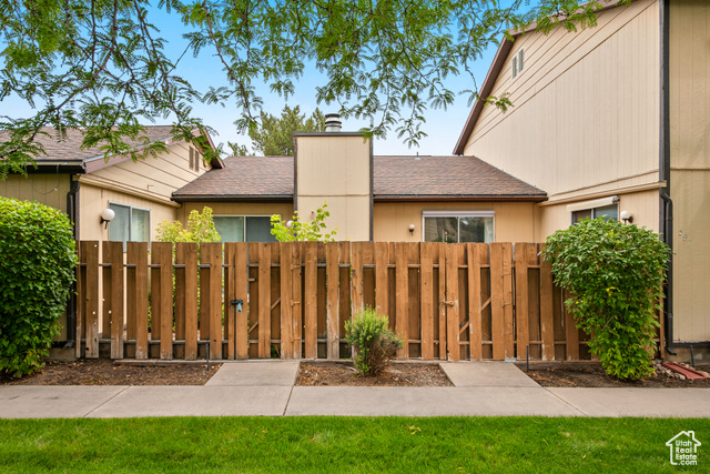 597 W BROOKSHIRE DR, Ogden UT 84405