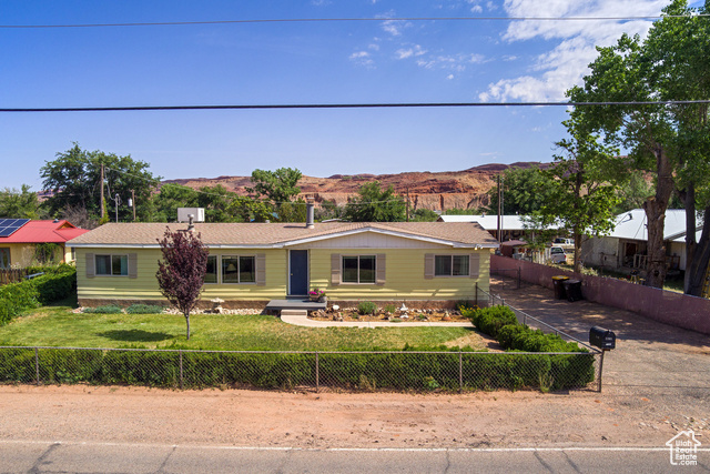 Photo 32 for MLS #2093018 at 1281 Holyoak Ln
