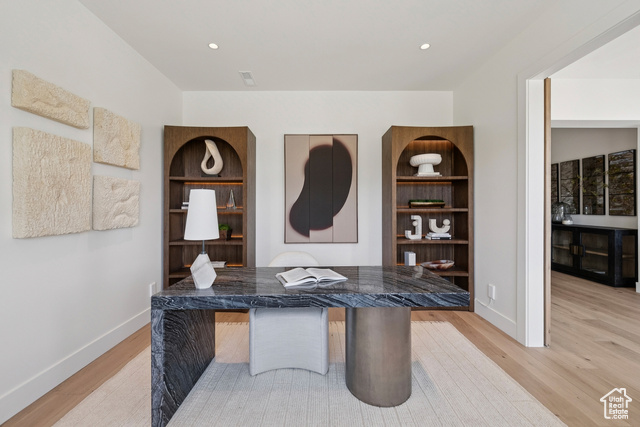 Photo 43 for MLS #2093025 at 1404 W Ursa Way