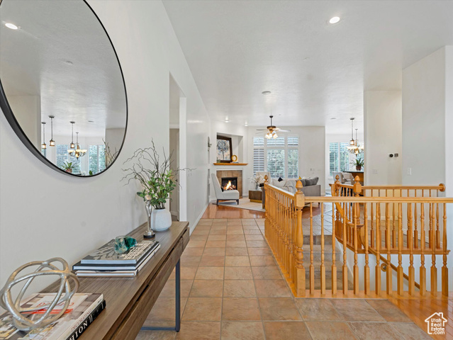 Photo 8 for MLS #2093027 at 1639 E Lone Oak Dr