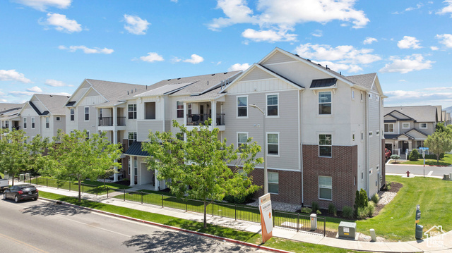 4064 W 1850 N #F302, Lehi UT 84043
