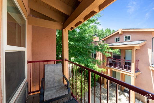 Photo 6 for MLS #2093091 at 212 100 West 200 #212