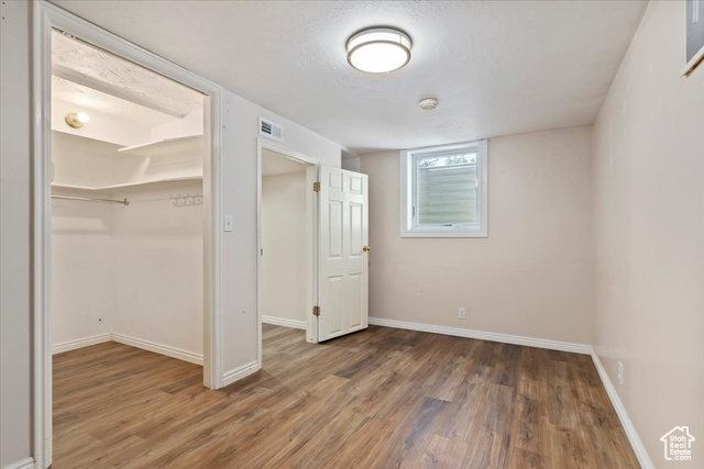 2009 E Hollywood Ave