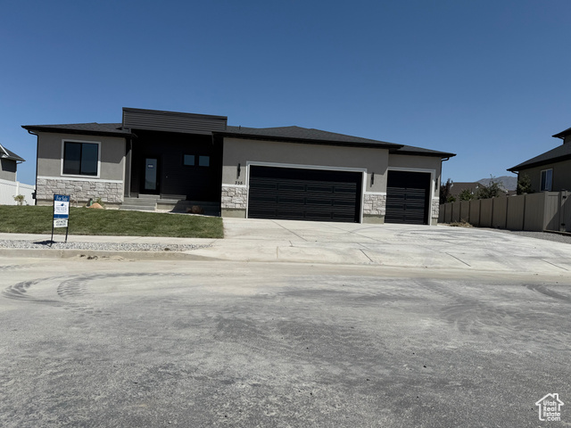 Photo 3 for MLS #2093100 at 335 E Ventura Blvd