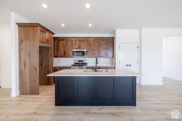 Photo 13 for MLS #2093100 at 335 E Ventura Blvd