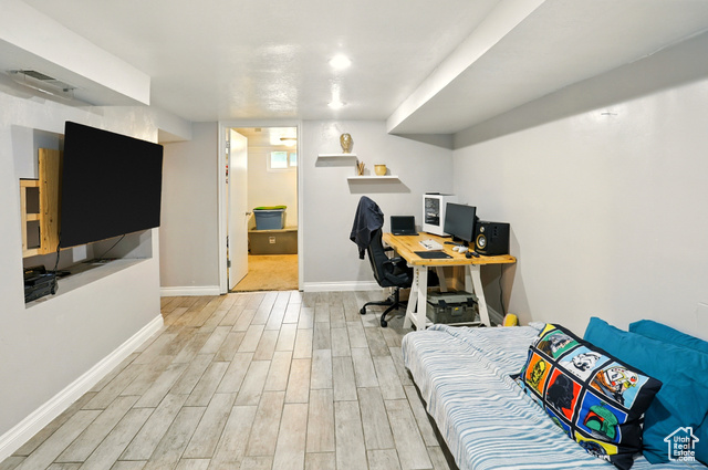 Photo 14 for MLS #2093106 at 1284 E 22nd St