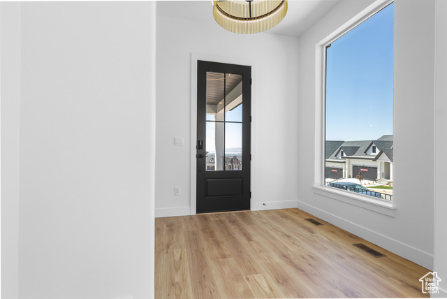 Photo 8 for MLS #2093116 at 4287 N Maple Hollow Dr #116