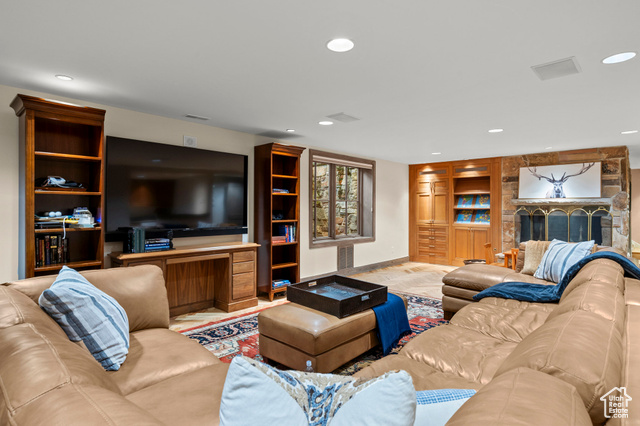 Photo 81 for MLS #2093122 at 6033 S 2300 East