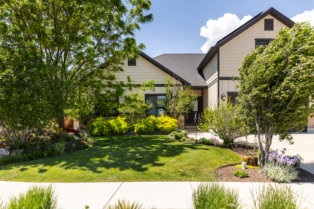 9532 S WILLOW TRAIL WAY, South Jordan UT 84095