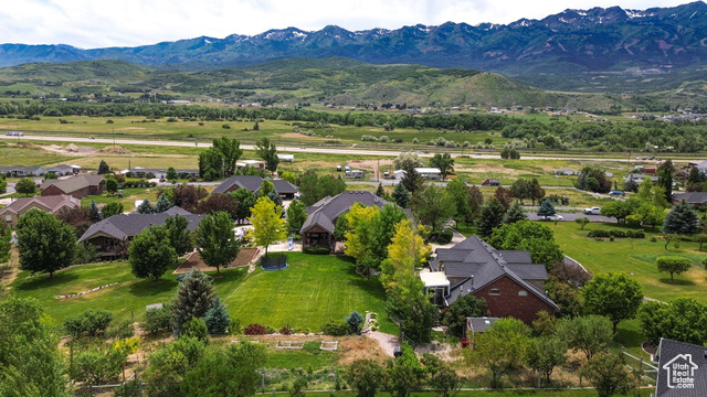 Photo 7 for MLS #2093131 at 3990 Summer Ridge Rd