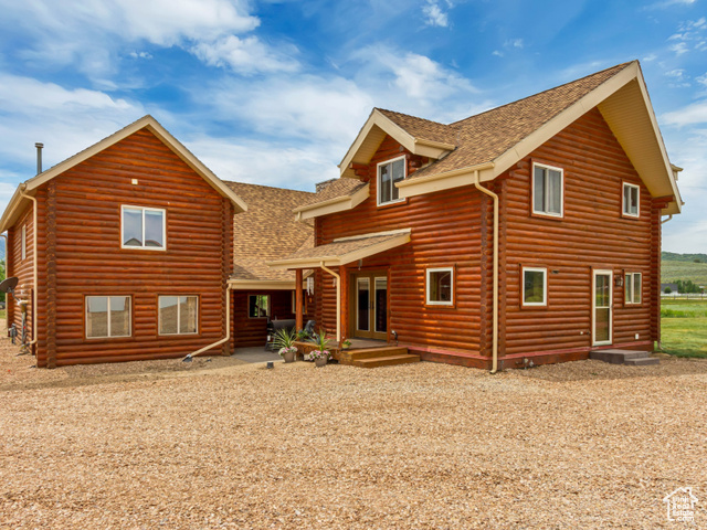 Photo 4 for MLS #2093158 at 366 E Valley Dr