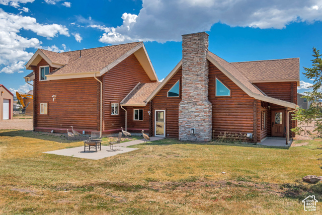 Photo 2 for MLS #2093158 at 366 E Valley Dr