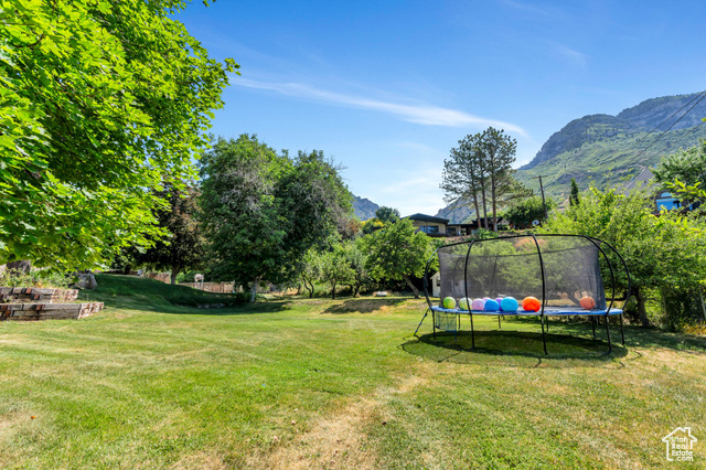 Photo 41 for MLS #2093165 at 2040 N Oakcrest Ter