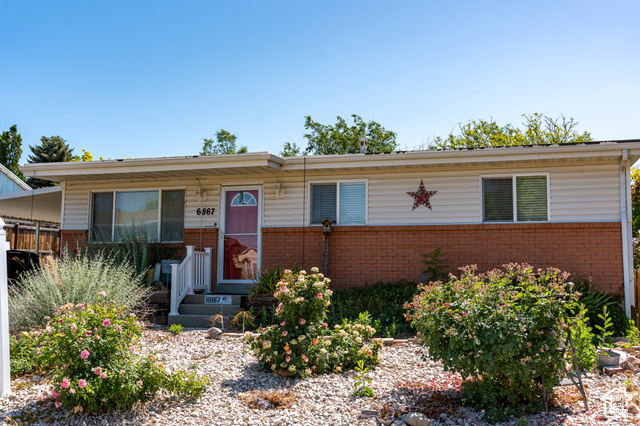 6867 S 1520 W, West Jordan UT 84084