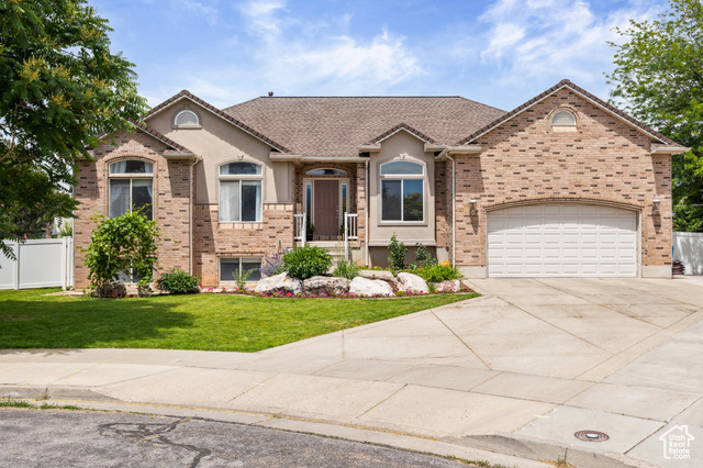 3863 S 850 W, Riverdale UT 84405