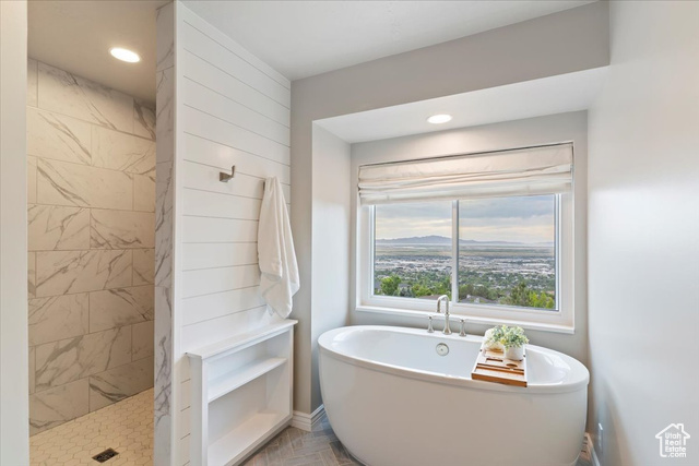 Photo 16 for MLS #2093293 at 53 N Foxhill Rd