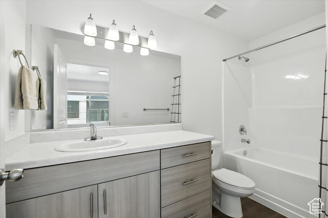 Photo 13 for MLS #2093295 at 427 W 65 South