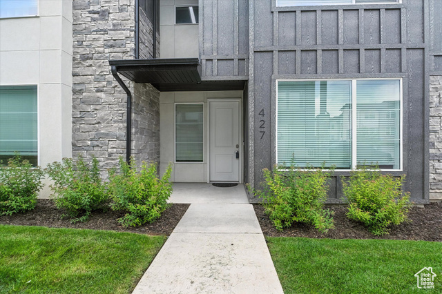 Photo 21 for MLS #2093295 at 427 W 65 South