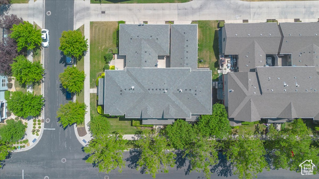 Photo 2 for MLS #2093303 at 4257 W Lake Bridge Dr