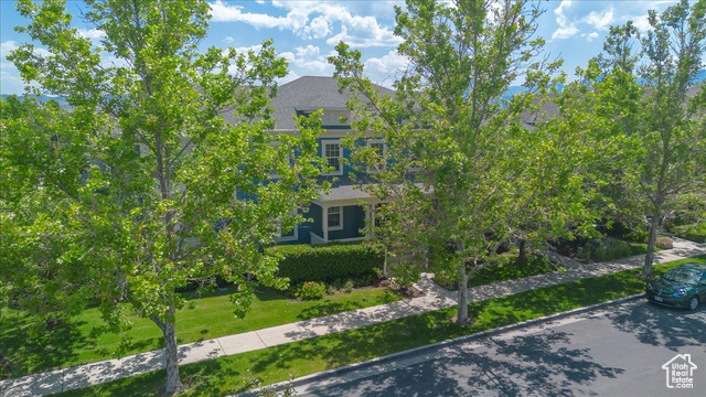 Photo 4 for MLS #2093303 at 4257 W Lake Bridge Dr
