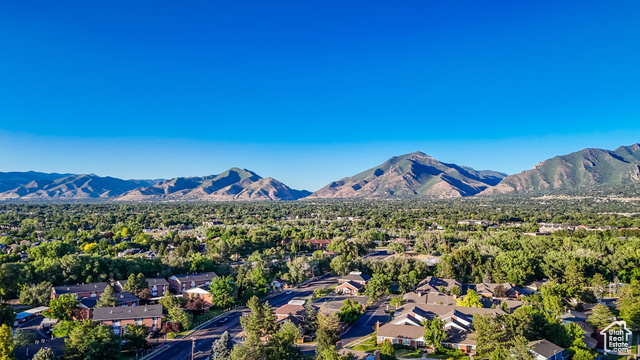 Photo 54 for MLS #2093327 at 1309 E Hidden Creek Ct