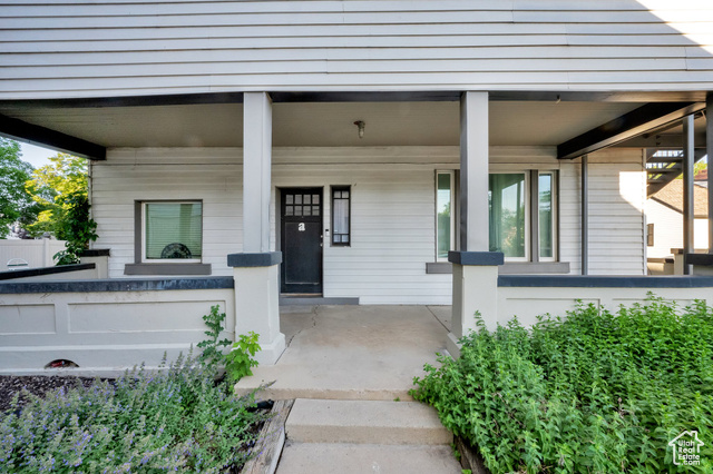 Photo 5 for MLS #2093327 at 1309 E Hidden Creek Ct