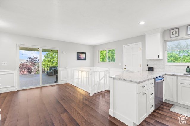Photo 18 for MLS #2093358 at 958 N Main St