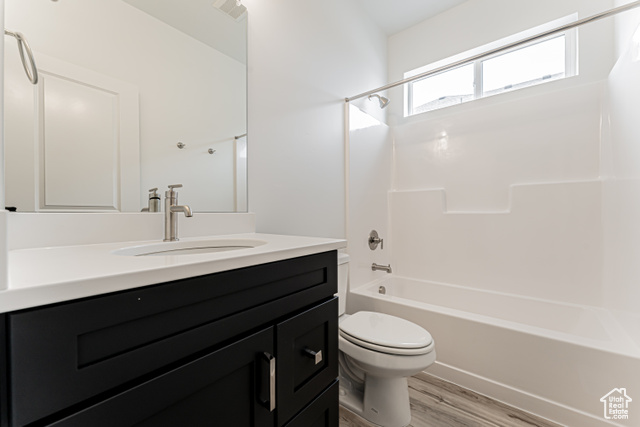 Photo 3 for MLS #2093372 at 13702 S Eckhart Ln #2303
