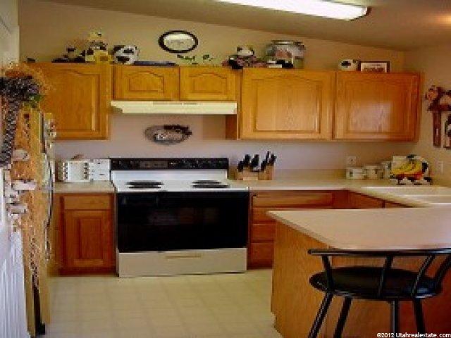337 W 100 N, Clearfield, UT 84015 — photo 4