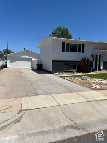 Photo 2 - 390 W 5050 South, Washington Terrace UT 84405