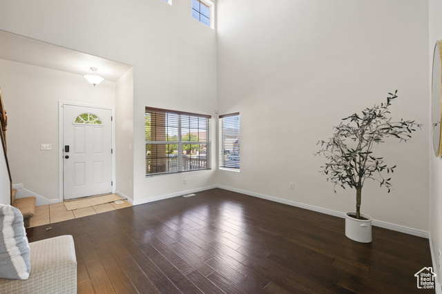 Photo 5 for MLS #2093433 at 3991 W Hollandia Ln